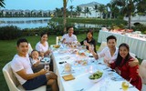 Những hình ảnh không thể ngọt ngào hơn về gia đình nhỏ của Quốc Cơ, Quốc Nghiệp