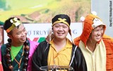 Ngắm mùa vàng Mù Cang Chải từ... lưng chừng trời