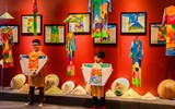 [ẢNH] Ấn tượng với một không gian Áo dài đậm sắc màu văn hóa dân tộc