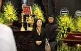 [ẢNH] Nghệ sỹ Việt thương tiếc đưa tiễn NSND Anh Tú về nơi yên giấc ngàn thu