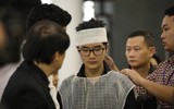 [ẢNH] Nghệ sỹ Việt thương tiếc đưa tiễn NSND Anh Tú về nơi yên giấc ngàn thu