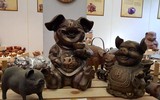 Tết đến, ngắm đàn lợn hàng nghìn con của nhà sử học Dương Trung Quốc