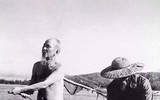 [Ảnh] Xúc động những bức ảnh đời thường về Chủ tịch Hồ Chí Minh