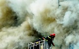 [ẢNH] Những khoảnh khắc xúc động về các chiến sỹ cảnh sát PCCC và Cứu nạn cứu hộ