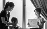 [Ảnh] Những khoảnh khắc ấn tượng về gia đình trên khắp thế giới