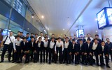 Cầu thủ U20 Việt Nam tươi rói trở về trong vòng tay người hâm mộ