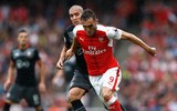 Cảnh báo cho Lacazette: 20 năm qua, áo số 9 ở Arsenal như bị ma ám!