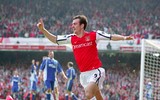 Cảnh báo cho Lacazette: 20 năm qua, áo số 9 ở Arsenal như bị ma ám!