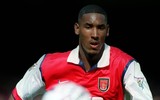 Cảnh báo cho Lacazette: 20 năm qua, áo số 9 ở Arsenal như bị ma ám!