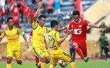Chùm ảnh: Nam Định lên V-League, sân Thiên Trường mở hội bằng pháo sáng