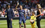 [Ảnh] Neymar ra mắt fans như ông hoàng, hoành tráng nhất lịch sử bóng đá Pháp