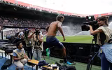 [Ảnh] Neymar ra mắt fans như ông hoàng, hoành tráng nhất lịch sử bóng đá Pháp