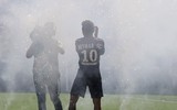 [Ảnh] Neymar ra mắt fans như ông hoàng, hoành tráng nhất lịch sử bóng đá Pháp