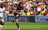 [Ảnh] Neymar ra mắt fans như ông hoàng, hoành tráng nhất lịch sử bóng đá Pháp