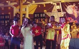 Trẻ vùng cao Sơn La ngơ ngác và thích thú lần đầu xem múa lân, chơi đèn ông sao
