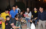 Trẻ vùng cao Sơn La ngơ ngác và thích thú lần đầu xem múa lân, chơi đèn ông sao