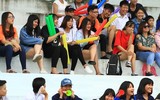 Muôn cảm xúc đáng yêu của các CĐV trên khán đài bóng đá học sinh Hà Nội