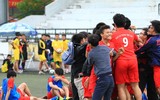 [ẢNH] THPT Dương Xá vượt qua THPT Nguyễn Tất Thành sau bữa tiệc bóng đá