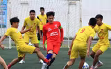 [ẢNH] Hồng Thái đá như những chiến binh, ĐKVĐ Trần Quốc Tuấn chứng tỏ bản lĩnh