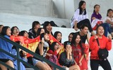 Những CĐV cuồng nhiệt và đáng yêu nhất từng thắp lửa khán đài sân Tây Hồ