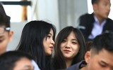 Những CĐV cuồng nhiệt và đáng yêu nhất từng thắp lửa khán đài sân Tây Hồ