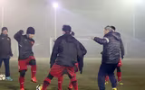 [ẢNH] U23 Việt Nam bị cho tập ở một sân tối quá mức cho phép