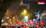 [ẢNH] Hân hoan ngập tràn phố phường Hà Nội trong đêm U23 Việt Nam lập kỳ tích
