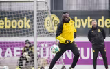 [ẢNH] Huyền thoại điền kinh Usain Bolt ăn tập cùng Dortmund, chờ ngày trình làng