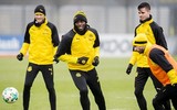 [ẢNH] Huyền thoại điền kinh Usain Bolt ăn tập cùng Dortmund, chờ ngày trình làng