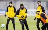 [ẢNH] Huyền thoại điền kinh Usain Bolt ăn tập cùng Dortmund, chờ ngày trình làng