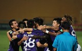 [ẢNH] HLV Park Hang-seo đăm chiêu xem các học trò U23 