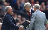[ẢNH] Có gì bên trong hộp quà Sir Alex Ferguson tặng HLV Wenger?