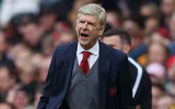 [ẢNH] Có gì bên trong hộp quà Sir Alex Ferguson tặng HLV Wenger?