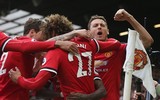 [ẢNH] Có gì bên trong hộp quà Sir Alex Ferguson tặng HLV Wenger?