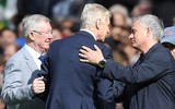 [ẢNH] Có gì bên trong hộp quà Sir Alex Ferguson tặng HLV Wenger?