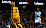 Man City trình làng áo đấu hoàn toàn mới trong ngày lập 3 kỷ lục 