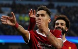 [ẢNH] Sao Liverpool tung tăng trên biển cùng vợ xinh trước thềm chung kết C1