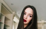 [ẢNH] Cô vợ xinh lung linh của tuyển thủ Nga 