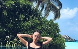 [ẢNH] Cô vợ xinh lung linh của tuyển thủ Nga 