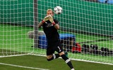 [ẢNH] Bắt như nghiệp dư, thủ môn De Gea bị so sánh với 