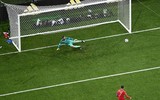 [ẢNH] Bắt như nghiệp dư, thủ môn De Gea bị so sánh với 