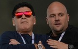 [ẢNH] Maradona phì phèo xì gà, tiếc hùi hụi nhìn Messi sút hỏng 11m