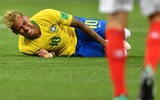 [ẢNH] Neymar khổ sở, quằn quại trước những 