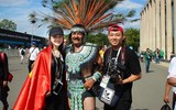[ẢNH] Vẻ đẹp vạn người mê của fan nữ cầm cờ Việt Nam trên khán đài World Cup 2018