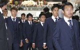 [ẢNH] Đây là cách ĐT Nhật Bản được chào đón sau khi trở về từ World Cup