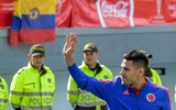 [ẢNH] Bị loại khỏi World Cup, tuyển Colombia vẫn được biển người chào đón trở về