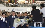 [ẢNH] Đây là cách ĐT Nhật Bản được chào đón sau khi trở về từ World Cup