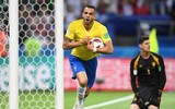 [ẢNH] Neymar nức nở gục vào vai 