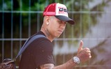 [ẢNH] Neymar buồn bã cùng đội tuyển Brazil rời nước Nga