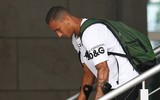 [ẢNH] Neymar buồn bã cùng đội tuyển Brazil rời nước Nga